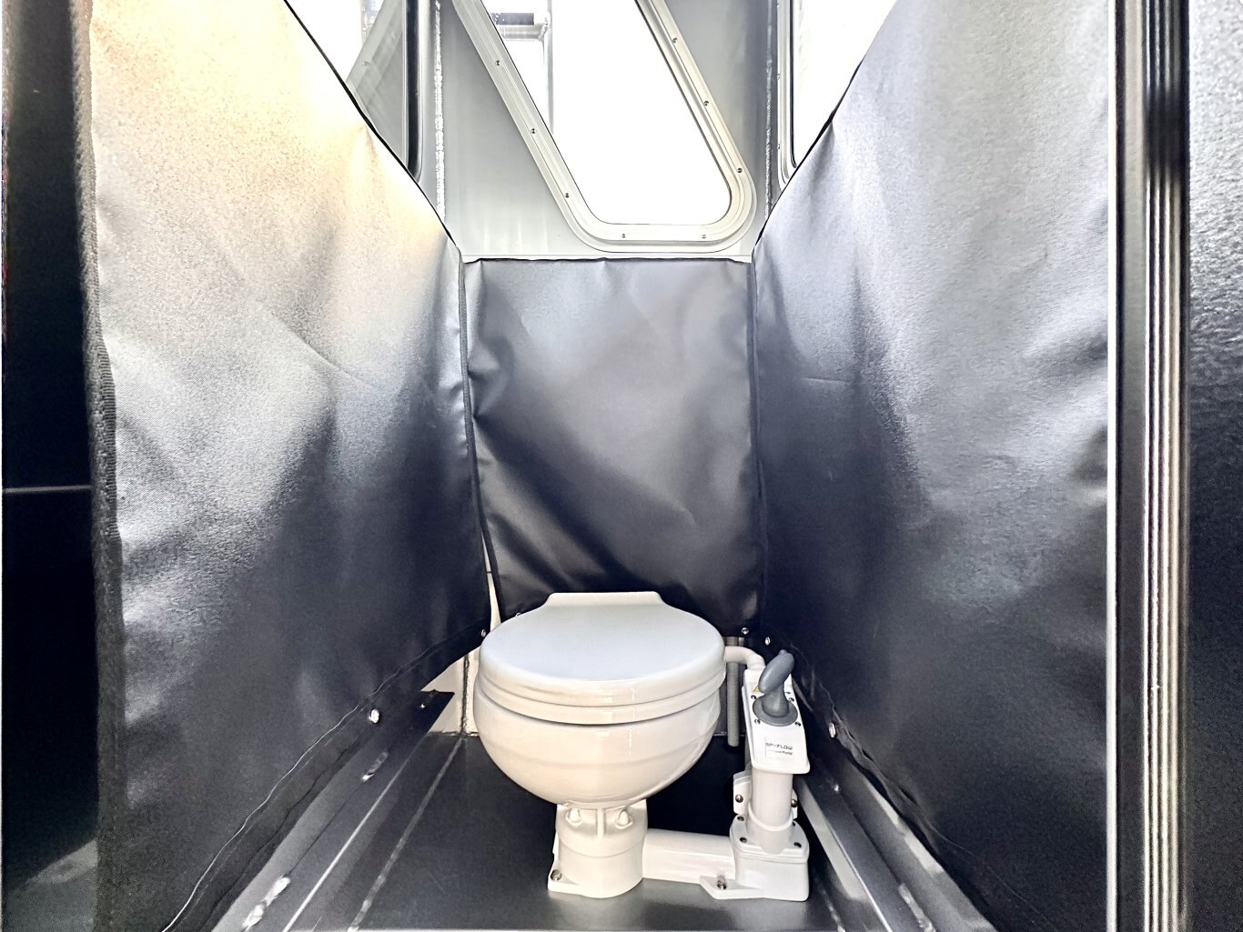 2025 North River 2700S