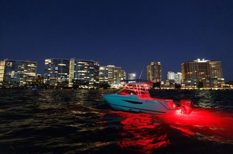 2025 Solara S 250 Dual Console