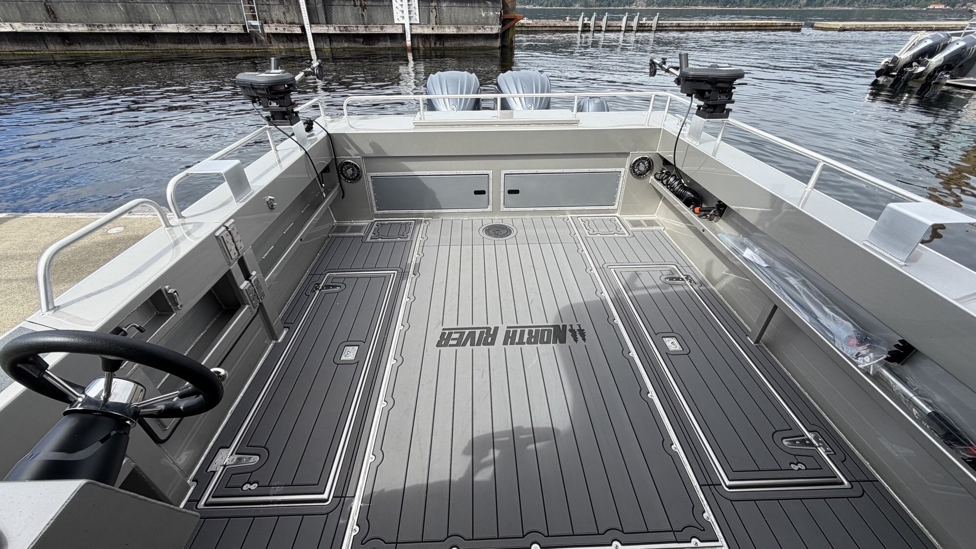 North River Offshore 3100SXL