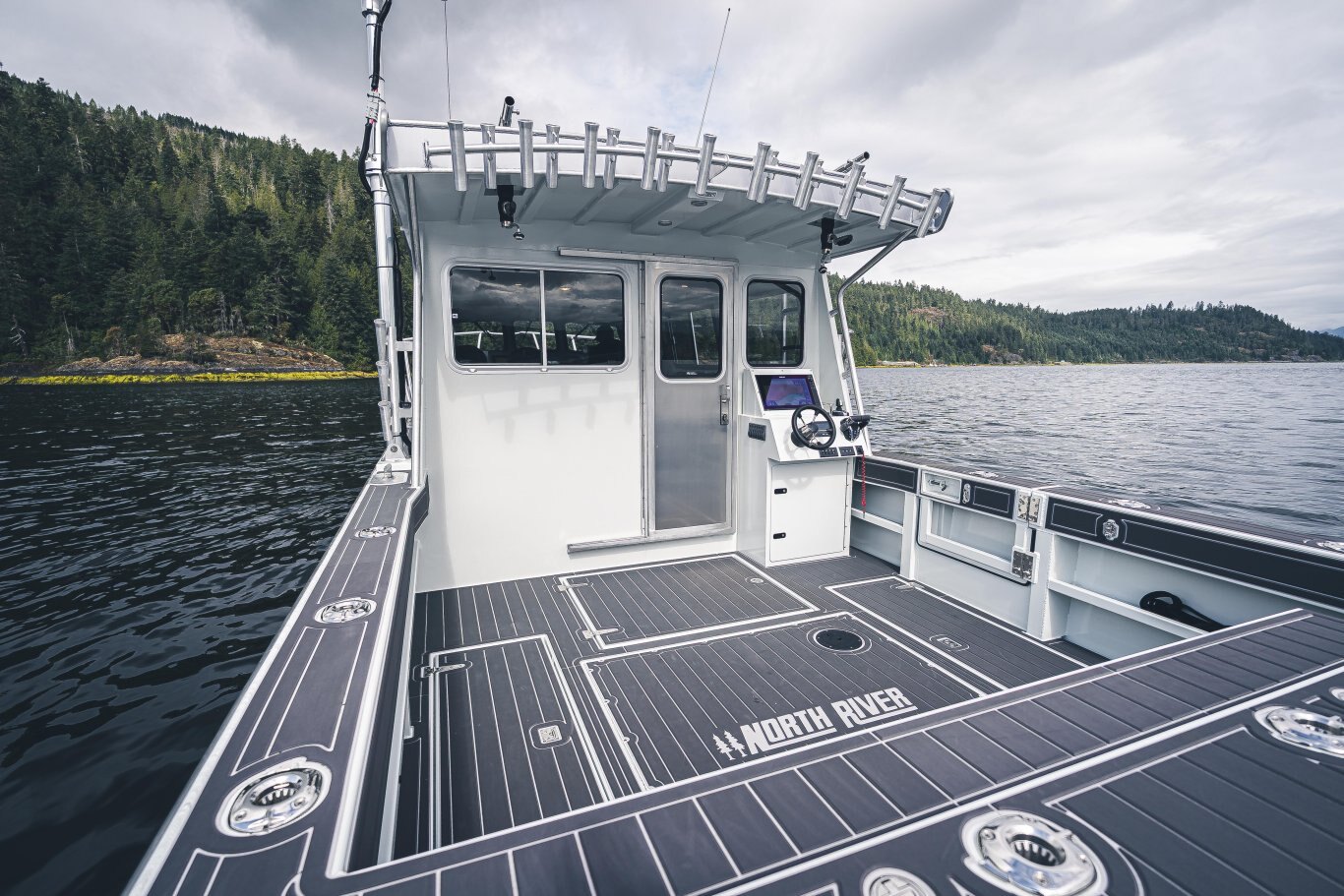 2025 North River 3700 VXL Voyager