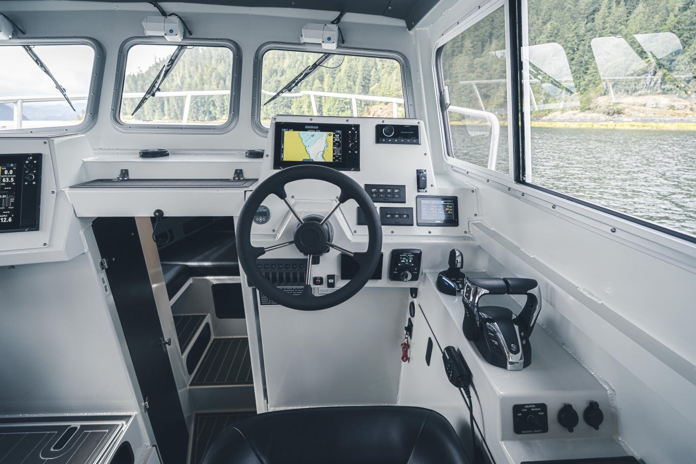 2025 North River 3700 VXL Voyager