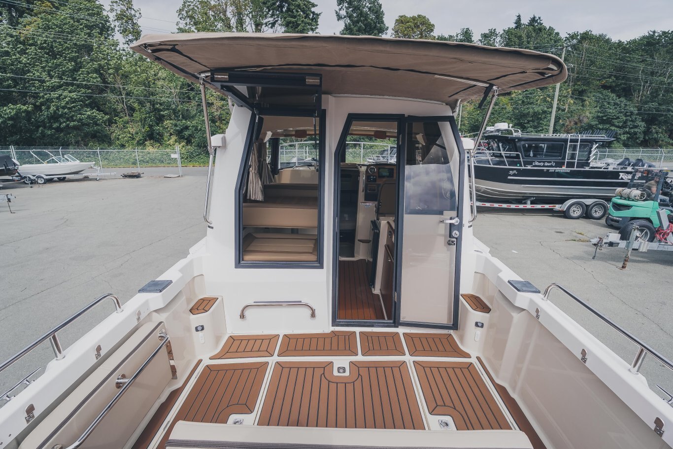 2025 Ranger Tugs R 23