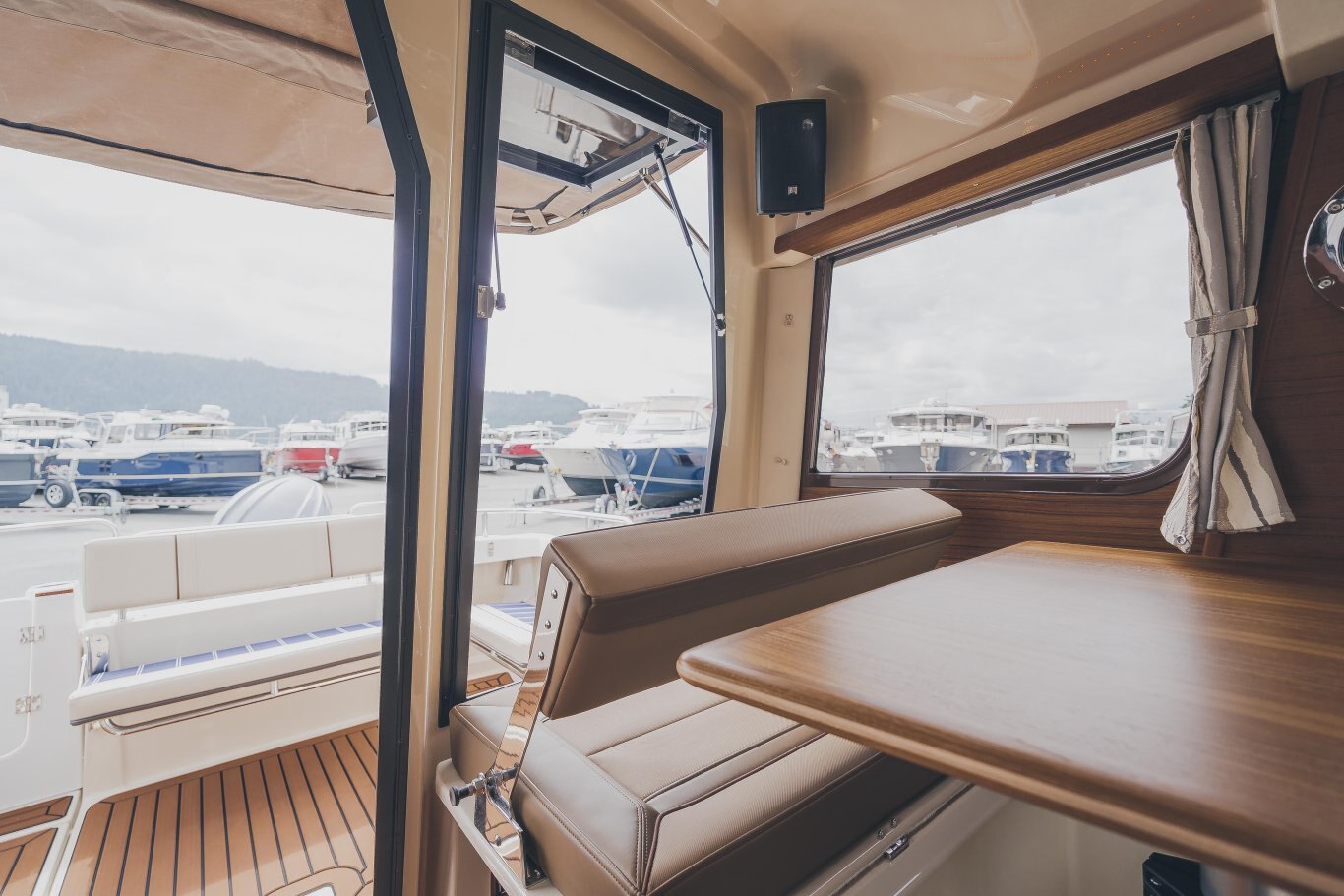 2025 Ranger Tugs R 23