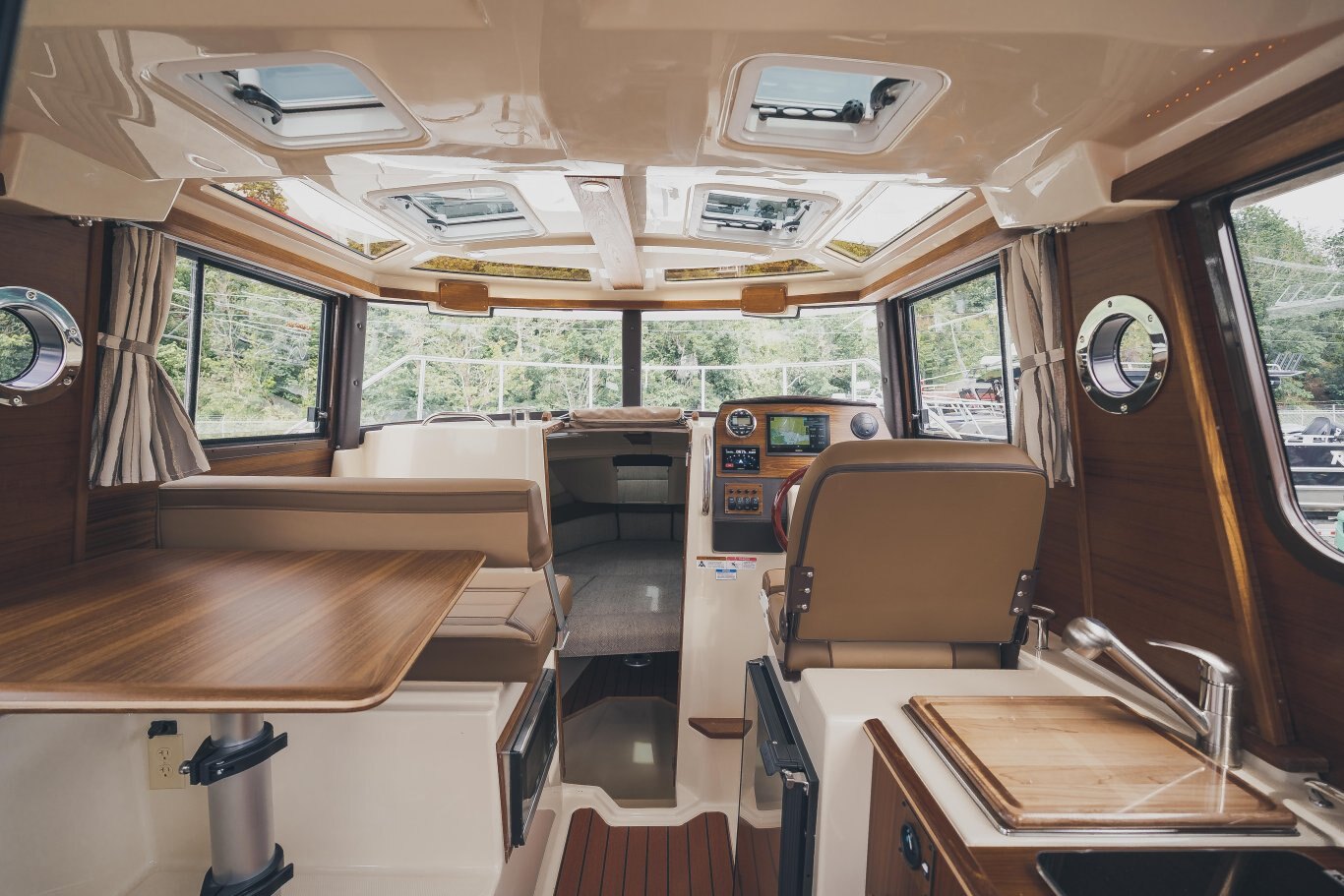 2025 Ranger Tugs R 23