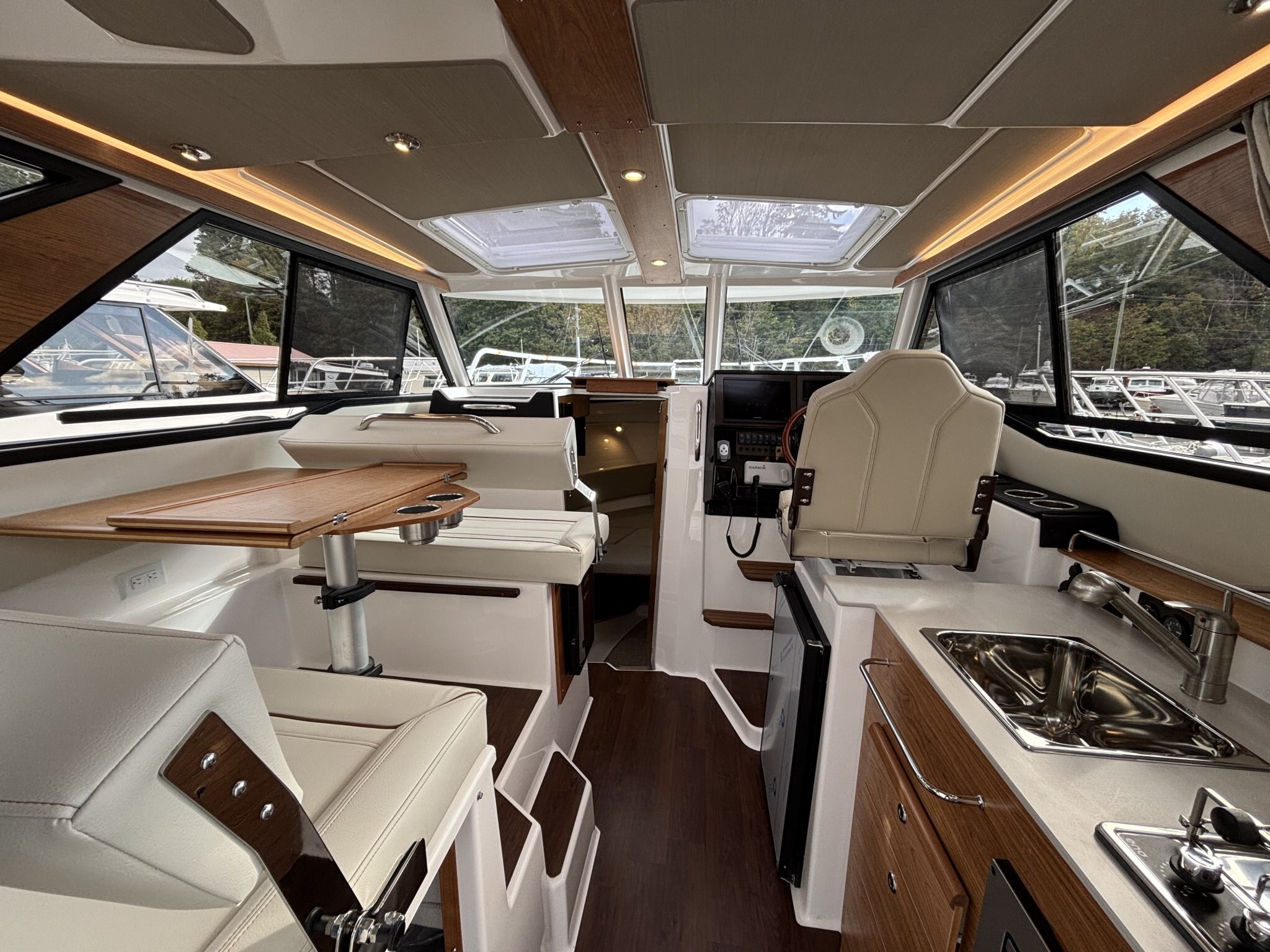 2027 Cutwater C 288 Coupe
