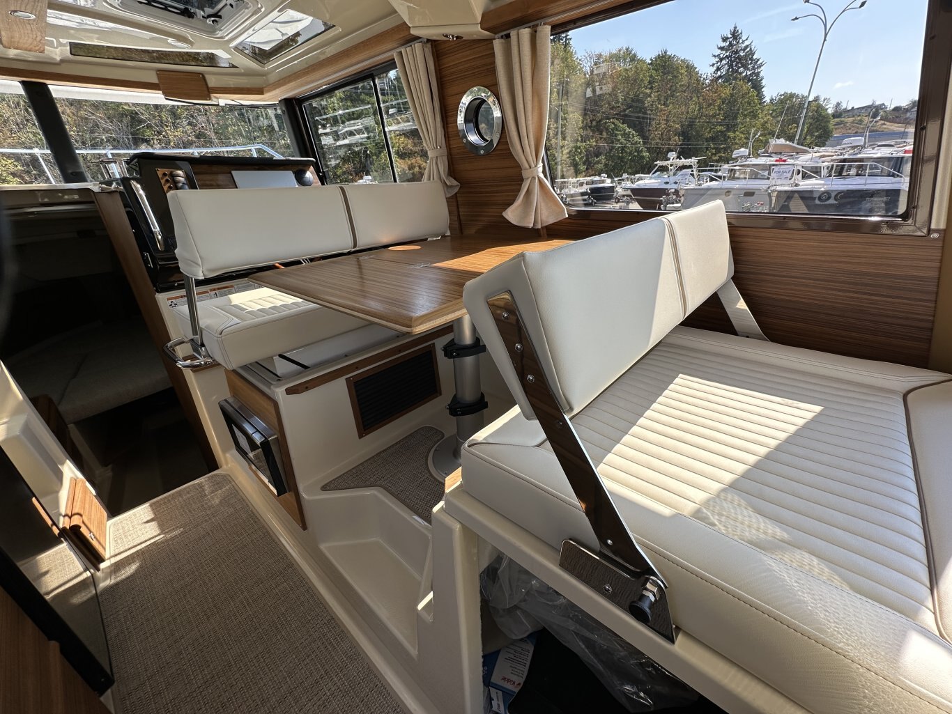 2026 Ranger Tugs R 27