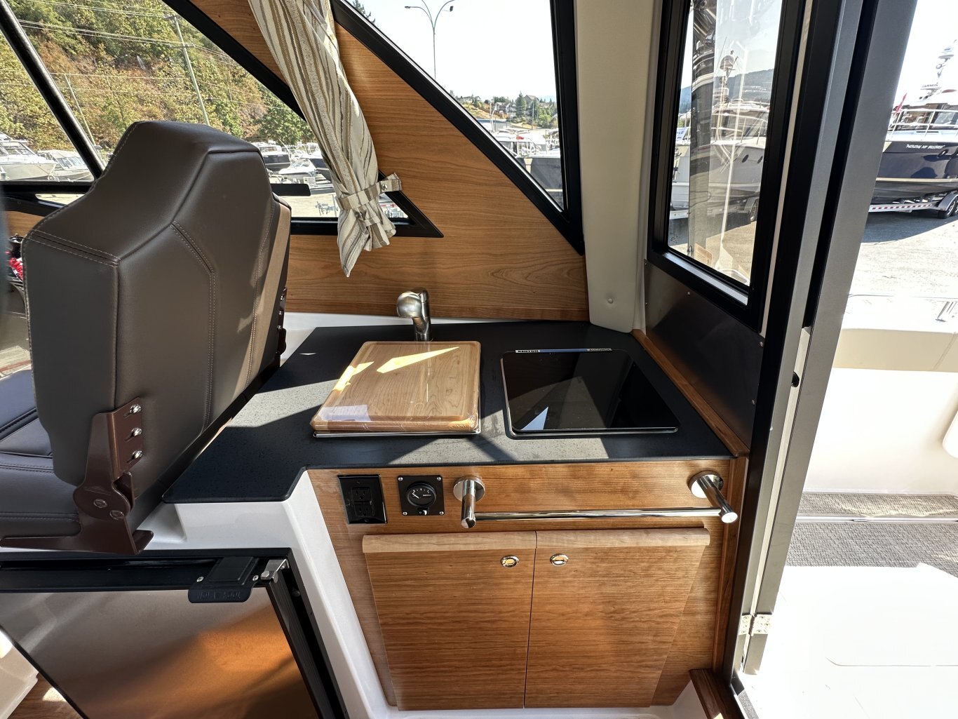 2026 Cutwater C 248 Coupe