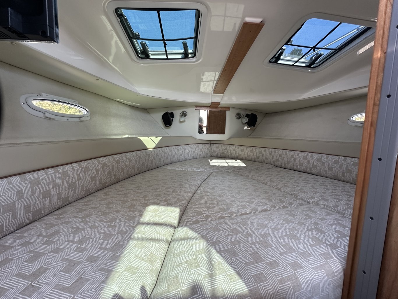 2026 Cutwater C 248 Coupe