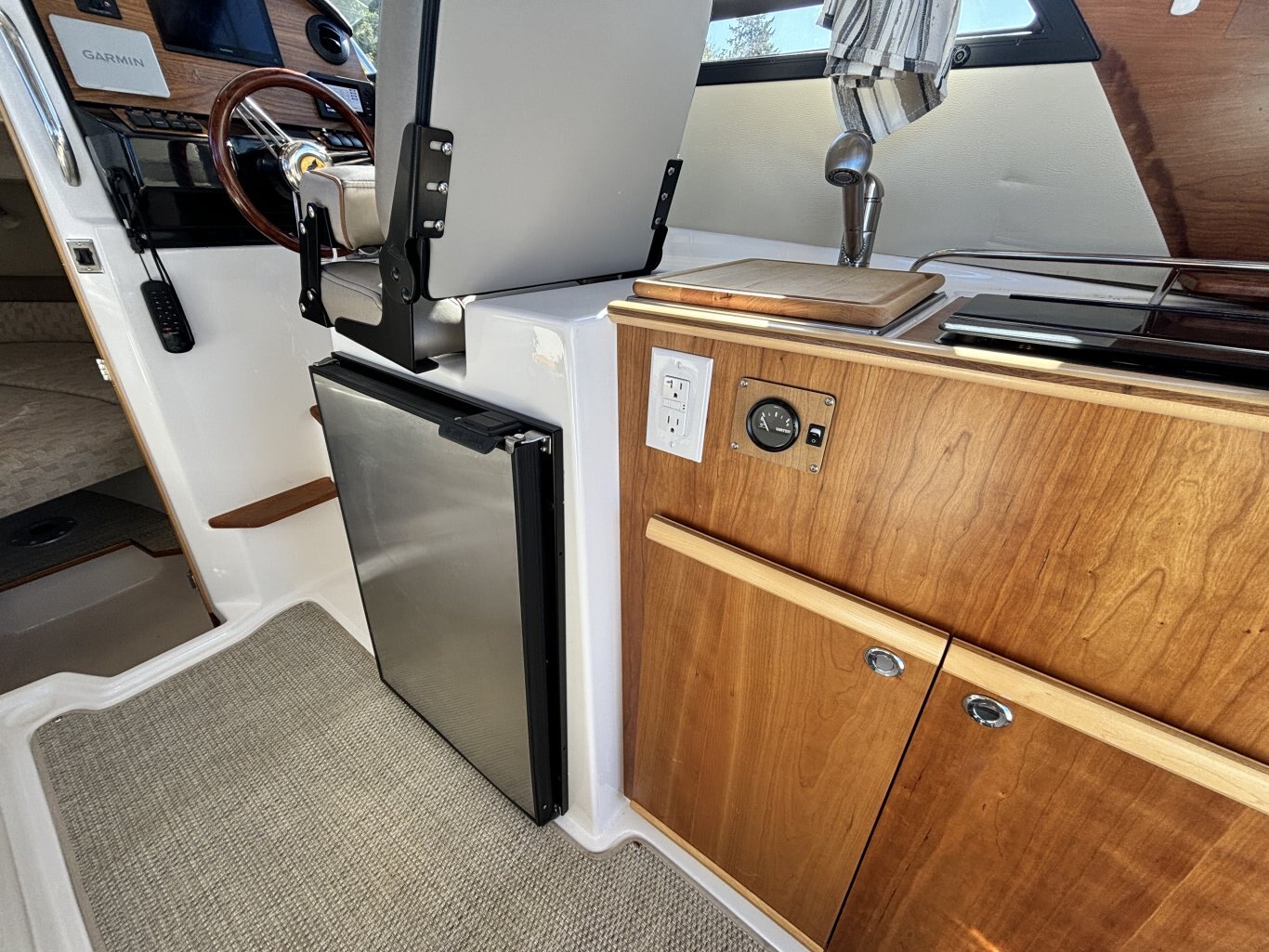 2024 Cutwater C 248 Coupe