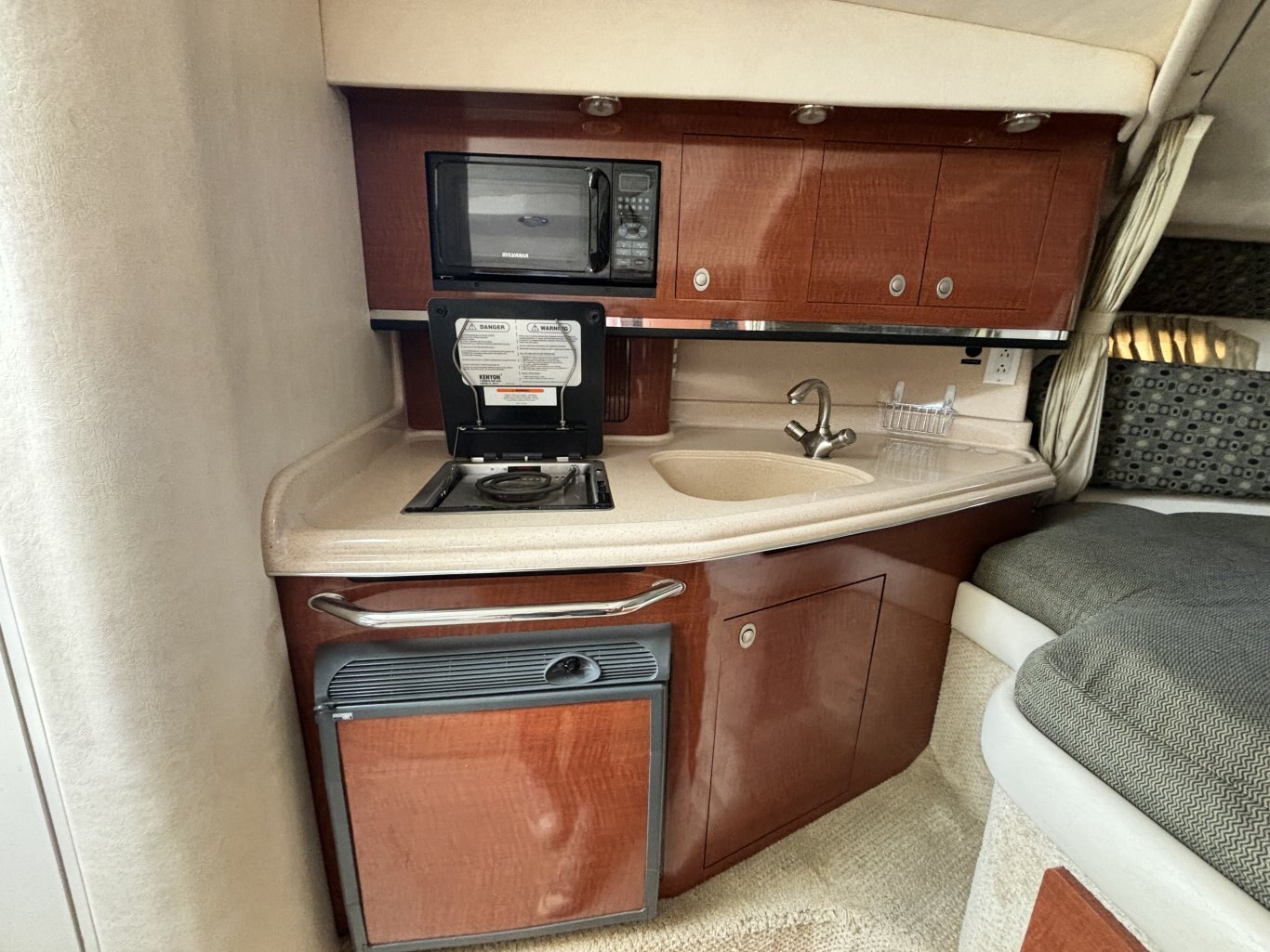 2005 Sea Ray 290 Amberjack