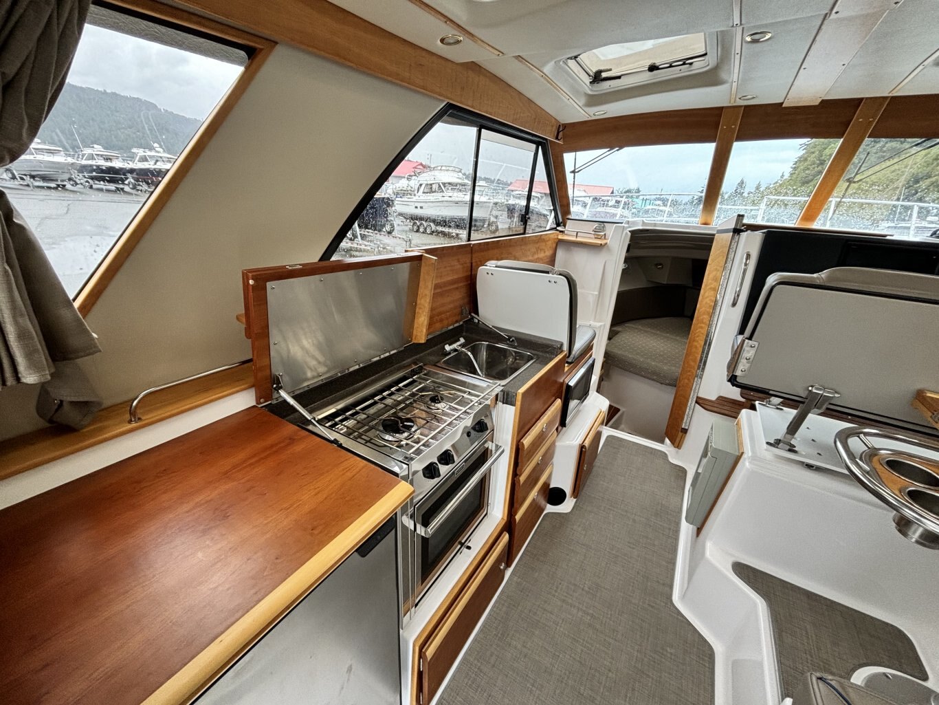 2019 Cutwater C 302 Coupe