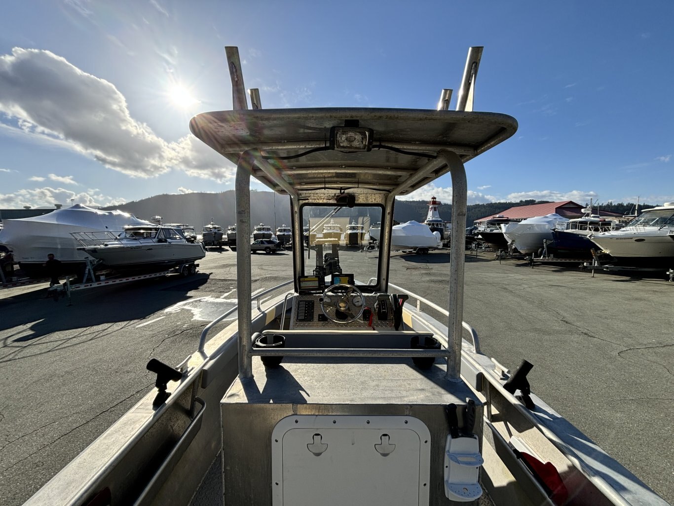 2004 21 Custom Aluminum Sport Fisher