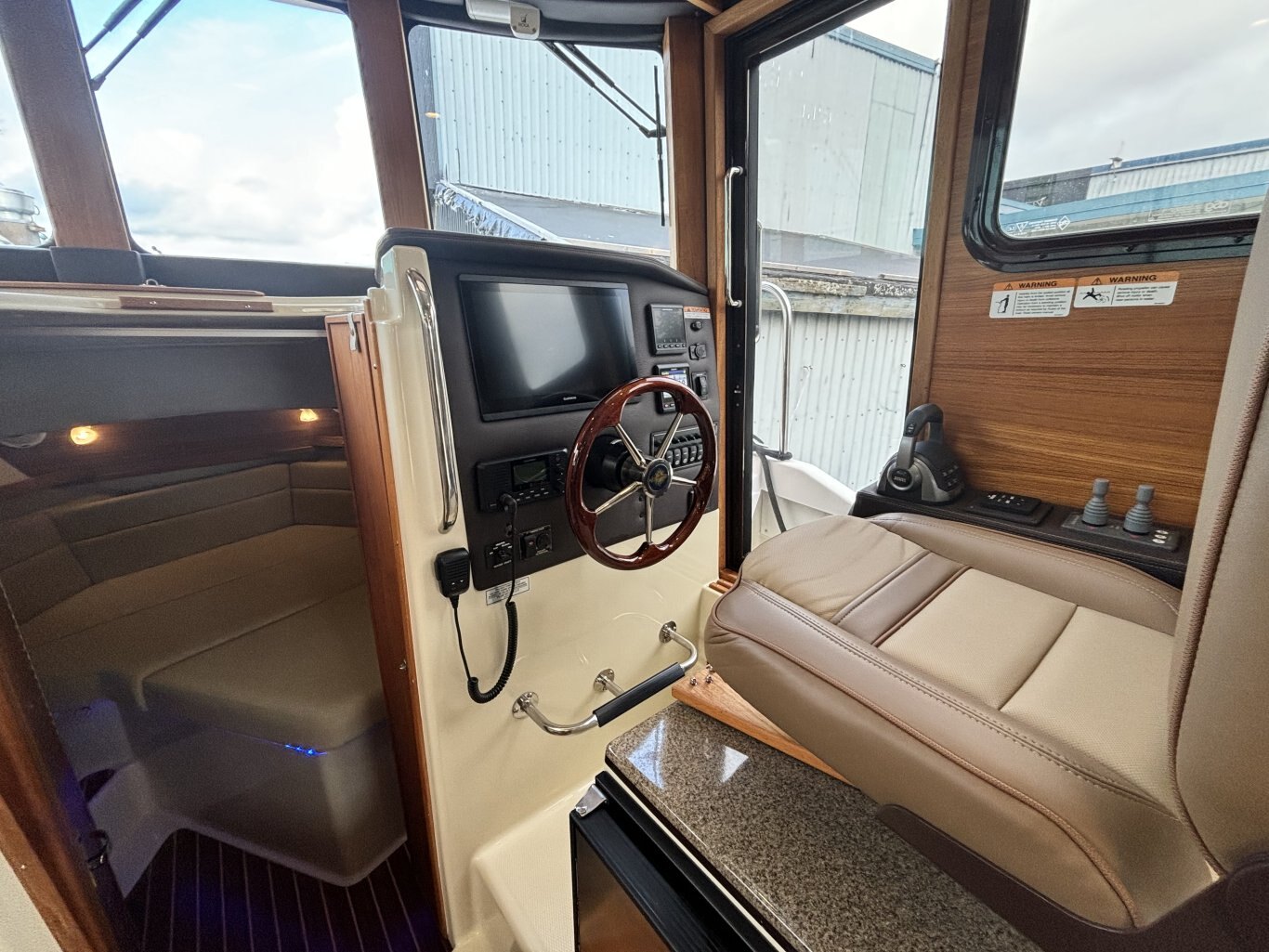 2021 Ranger Tugs R 31 CB