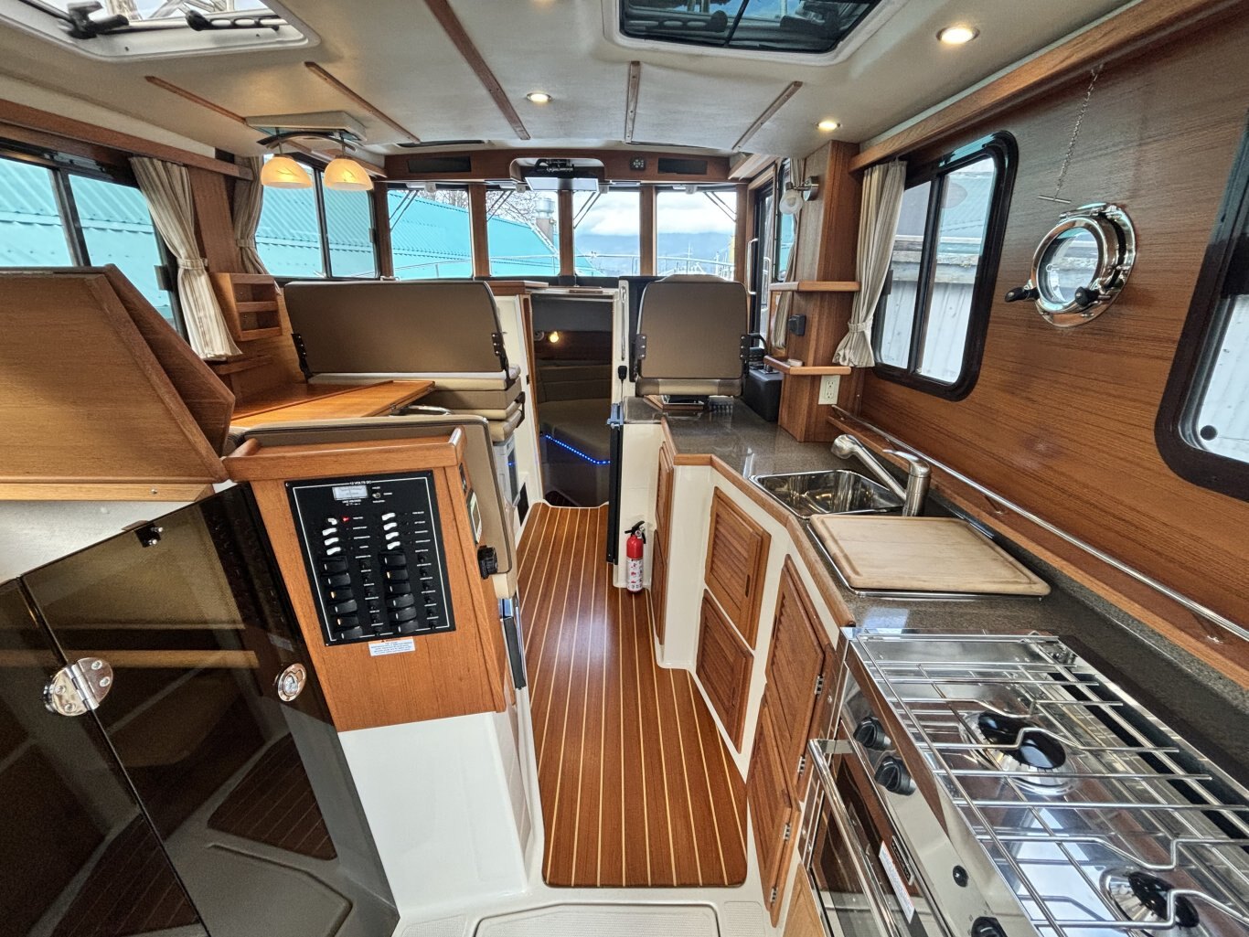 2021 Ranger Tugs R 31 CB