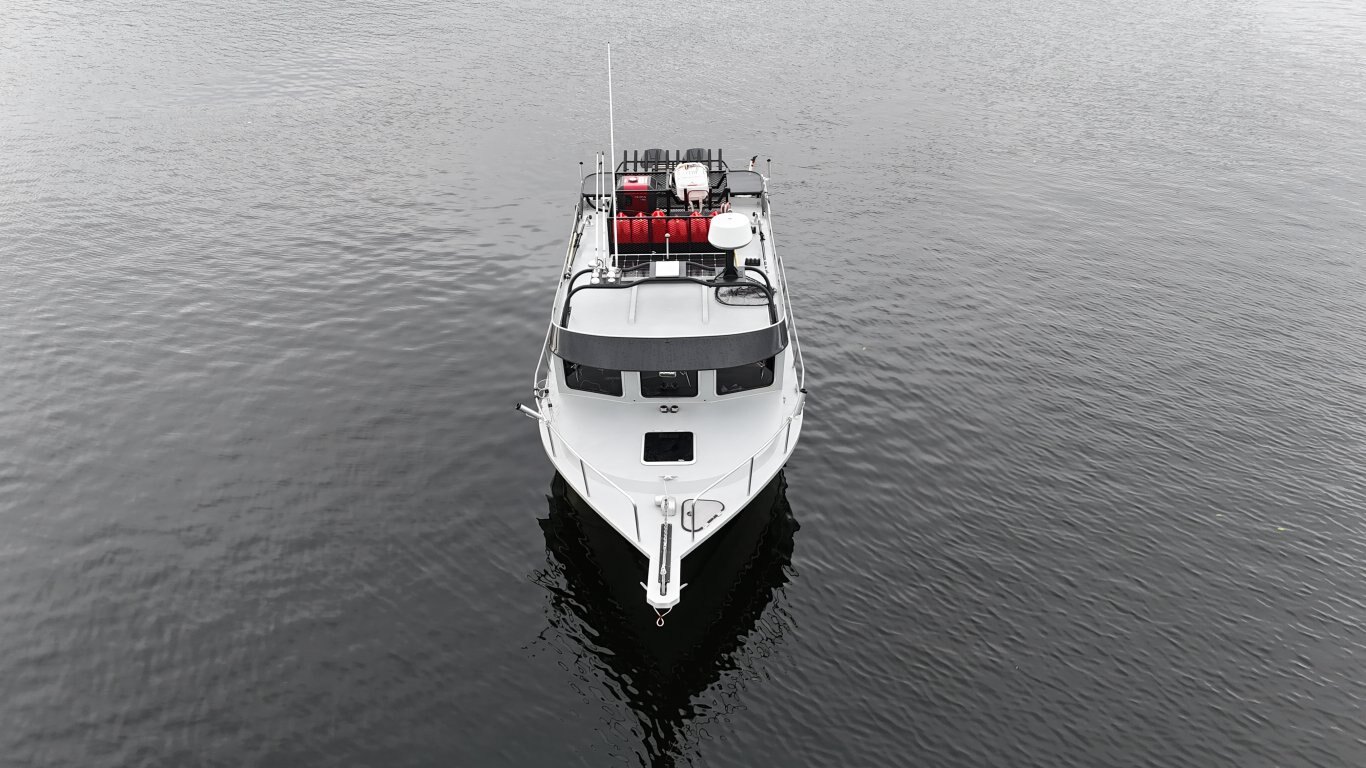 2013 Thunder Jet 32 Pilot Offshore