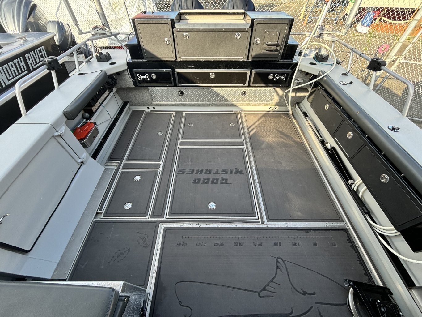 2013 Thunder Jet 32 Pilot Offshore