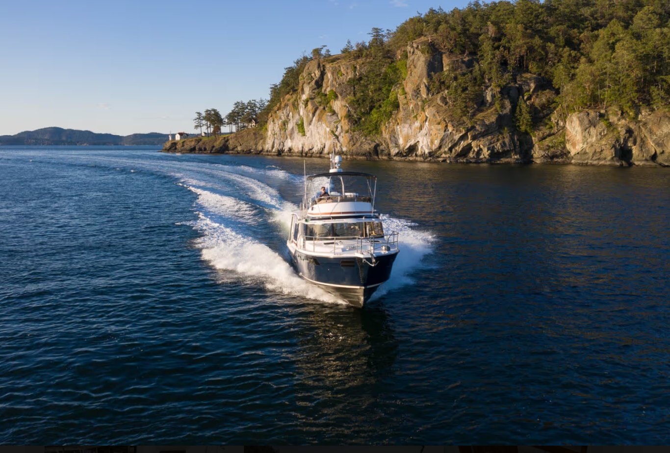 2026 Ranger Tugs R 43 CB