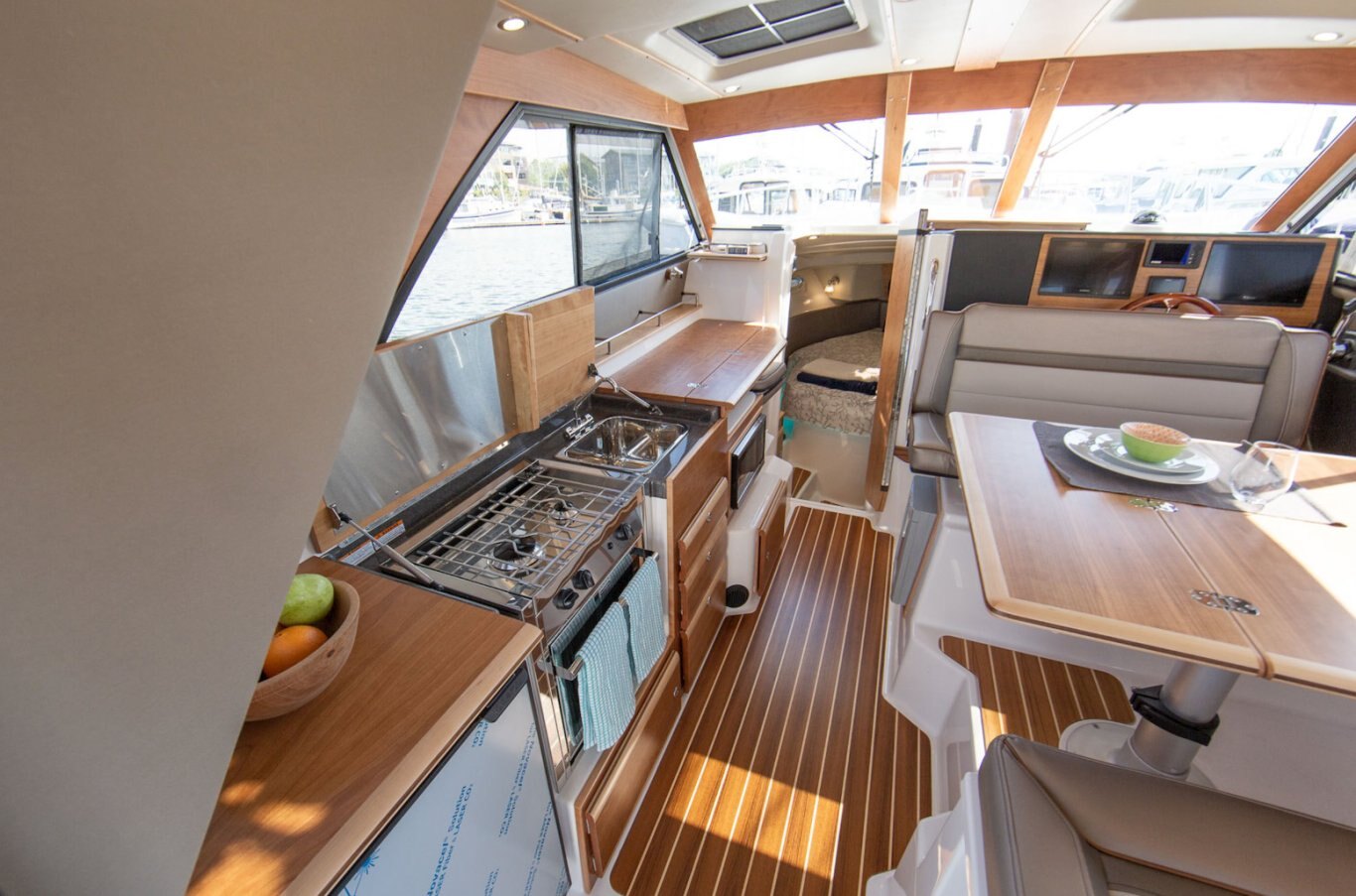 2026 Cutwater C 32 CB