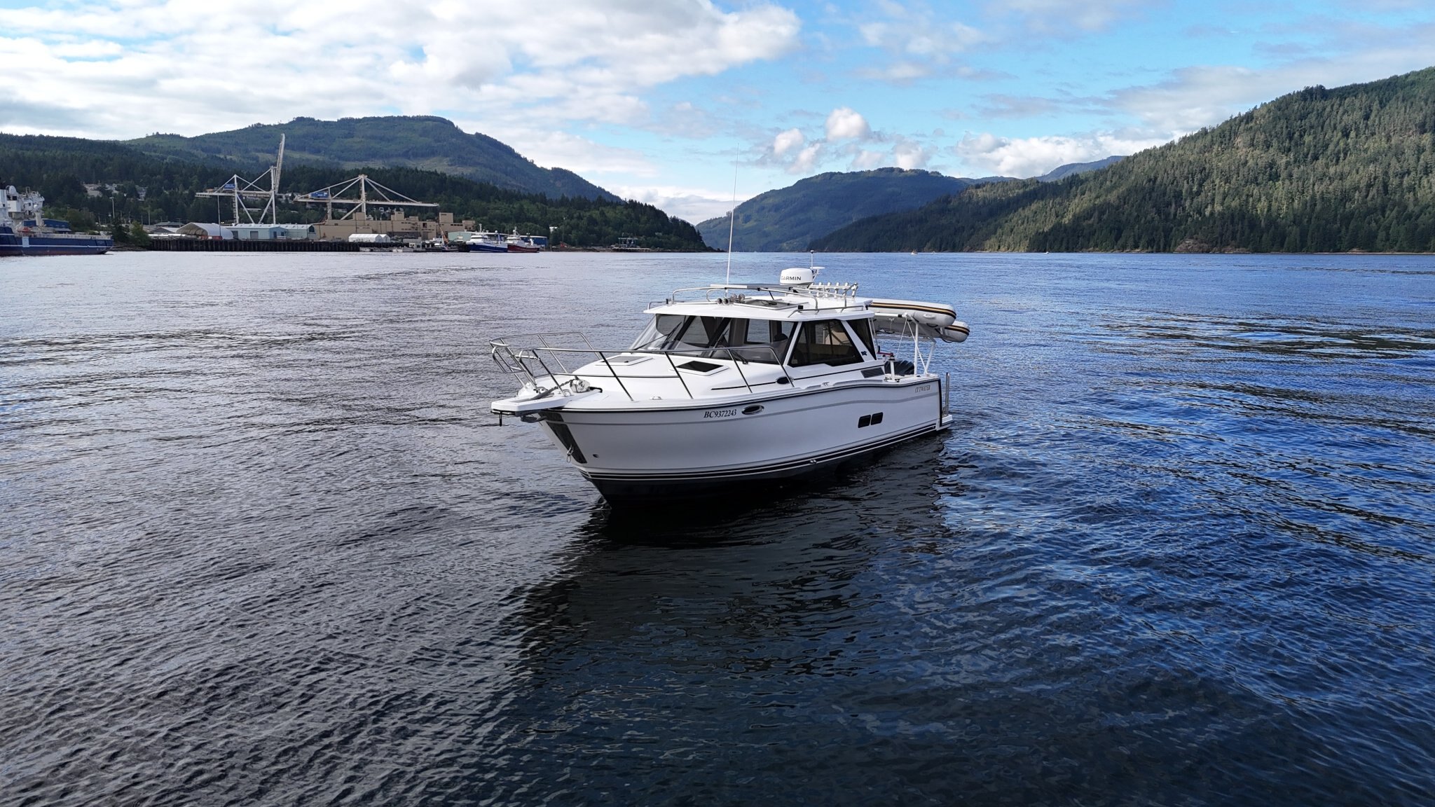 2012 Ranger Tugs R-27