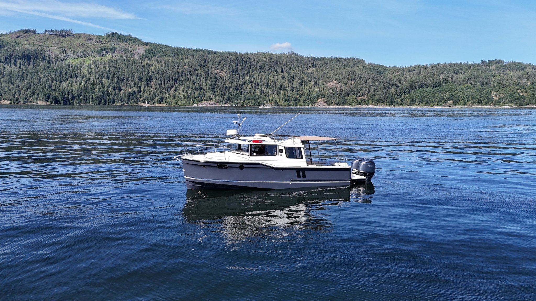 2022 Ranger Tugs R-27 NW