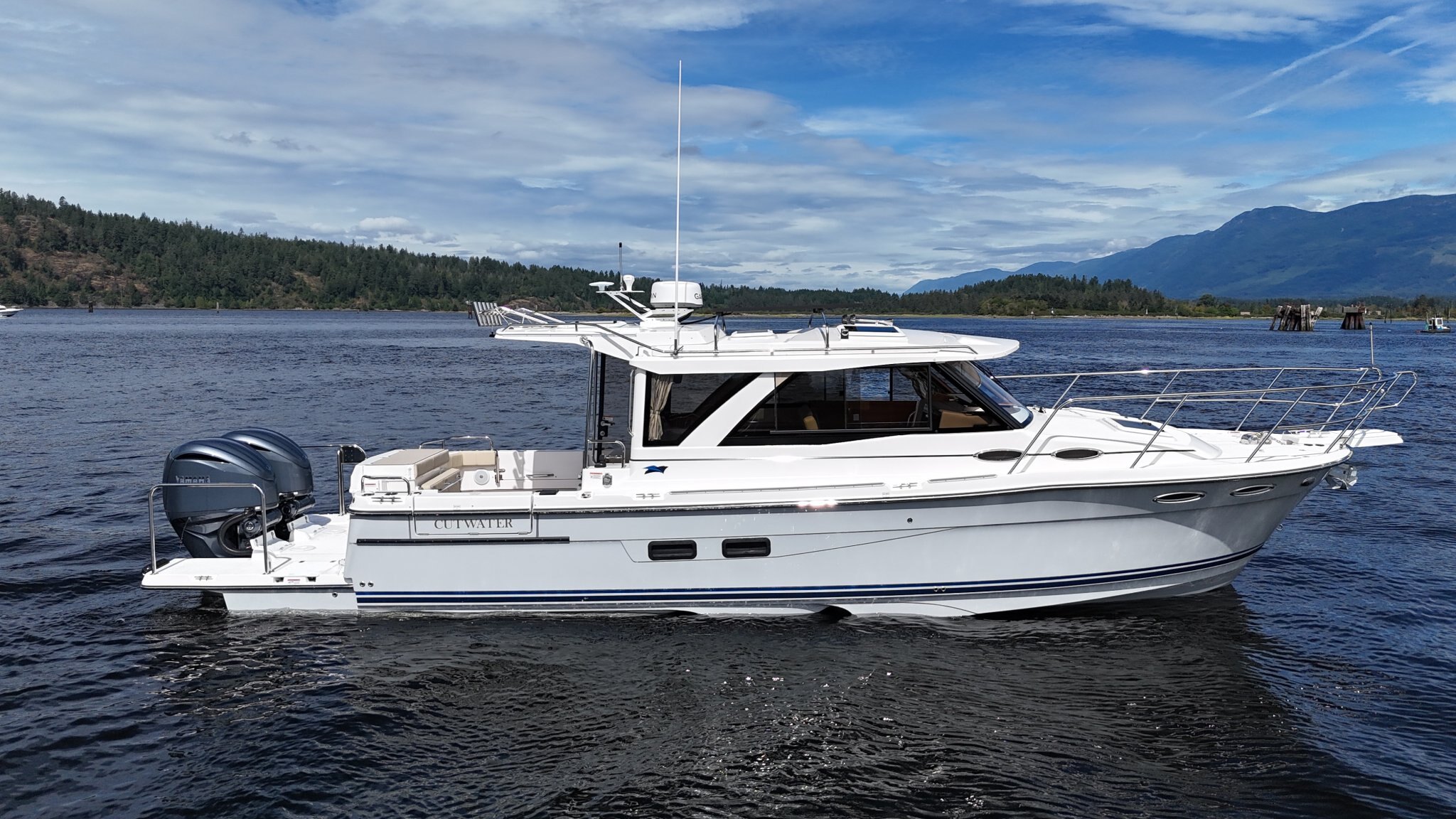 2022 Ranger Tugs R-27 NW