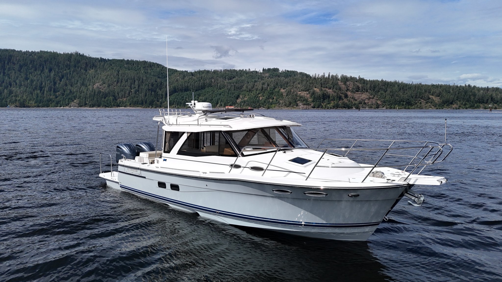 2019 Cutwater C-302 Coupe