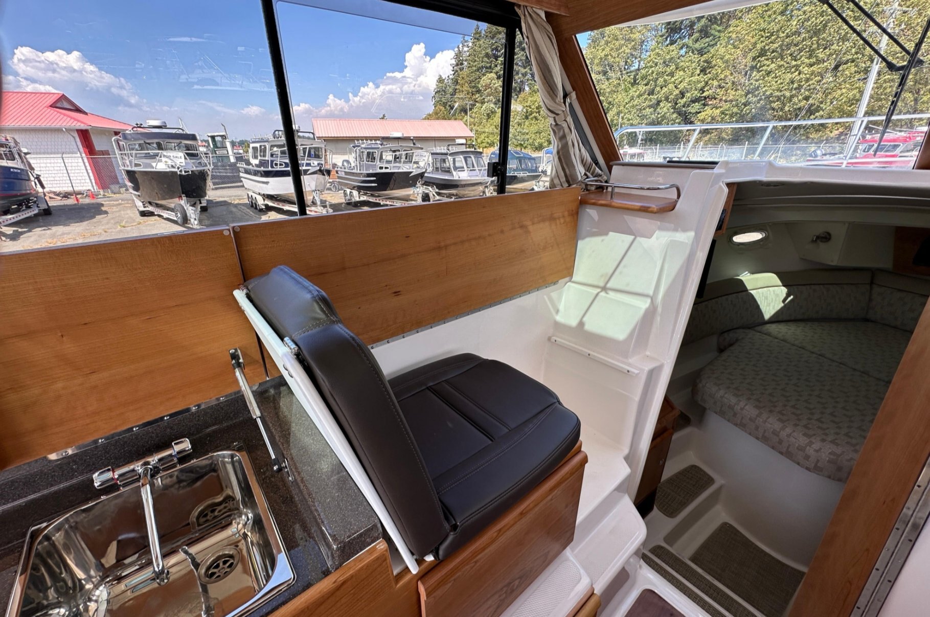 2026 Cutwater C 32 Coupe