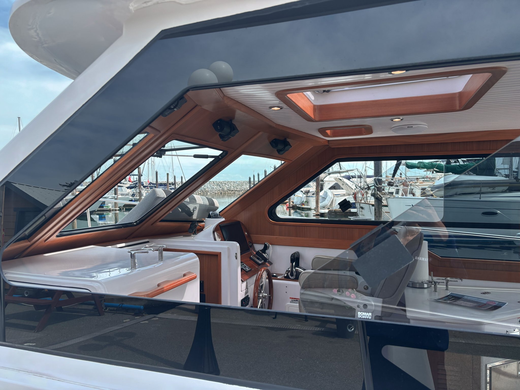 2026 Cutwater C-32 Coupe