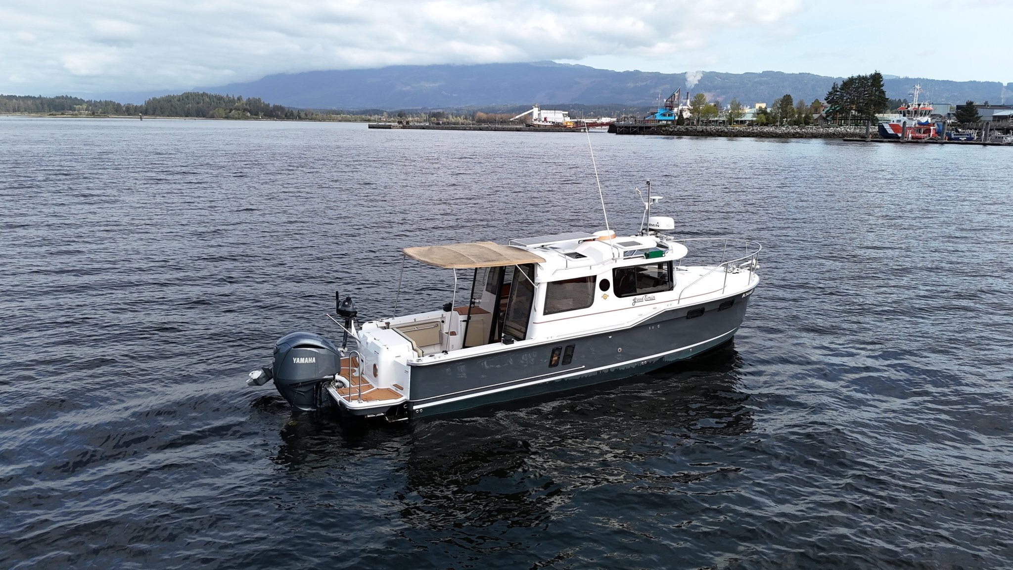 2013 Ranger Tugs R-25SC
