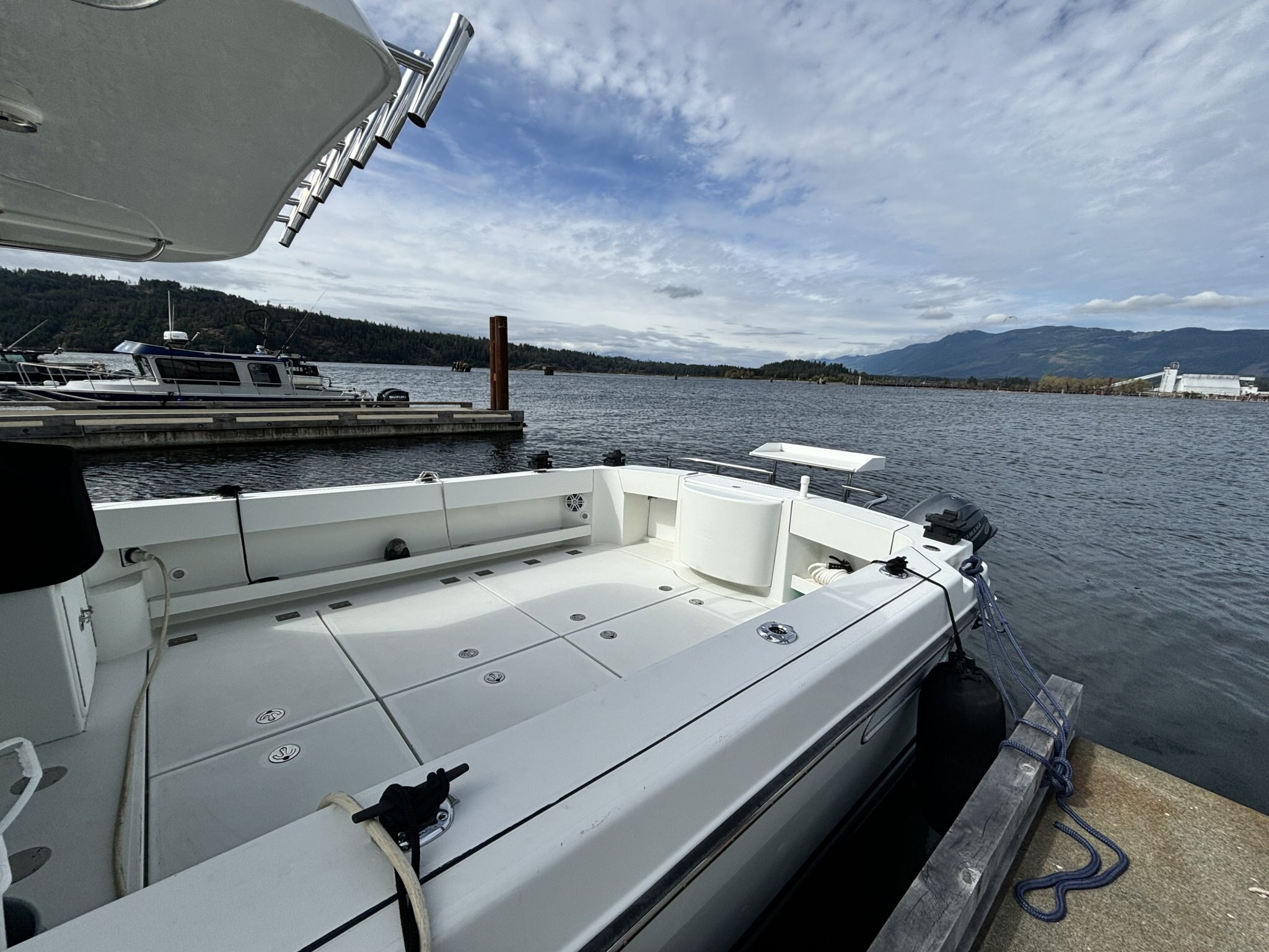 2026 Ranger Tugs R-25