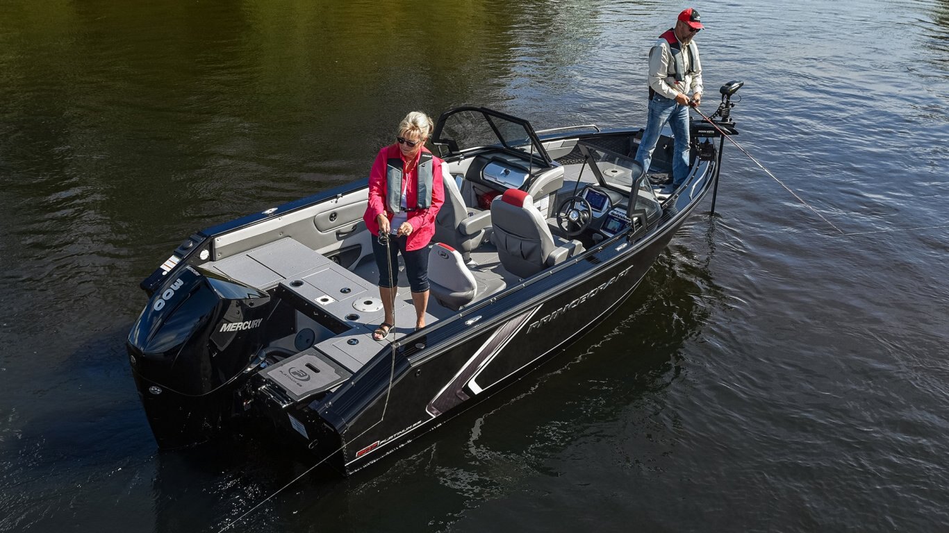 2025 Princecraft Platinum 200 Platinum metallic grey (blue accent)