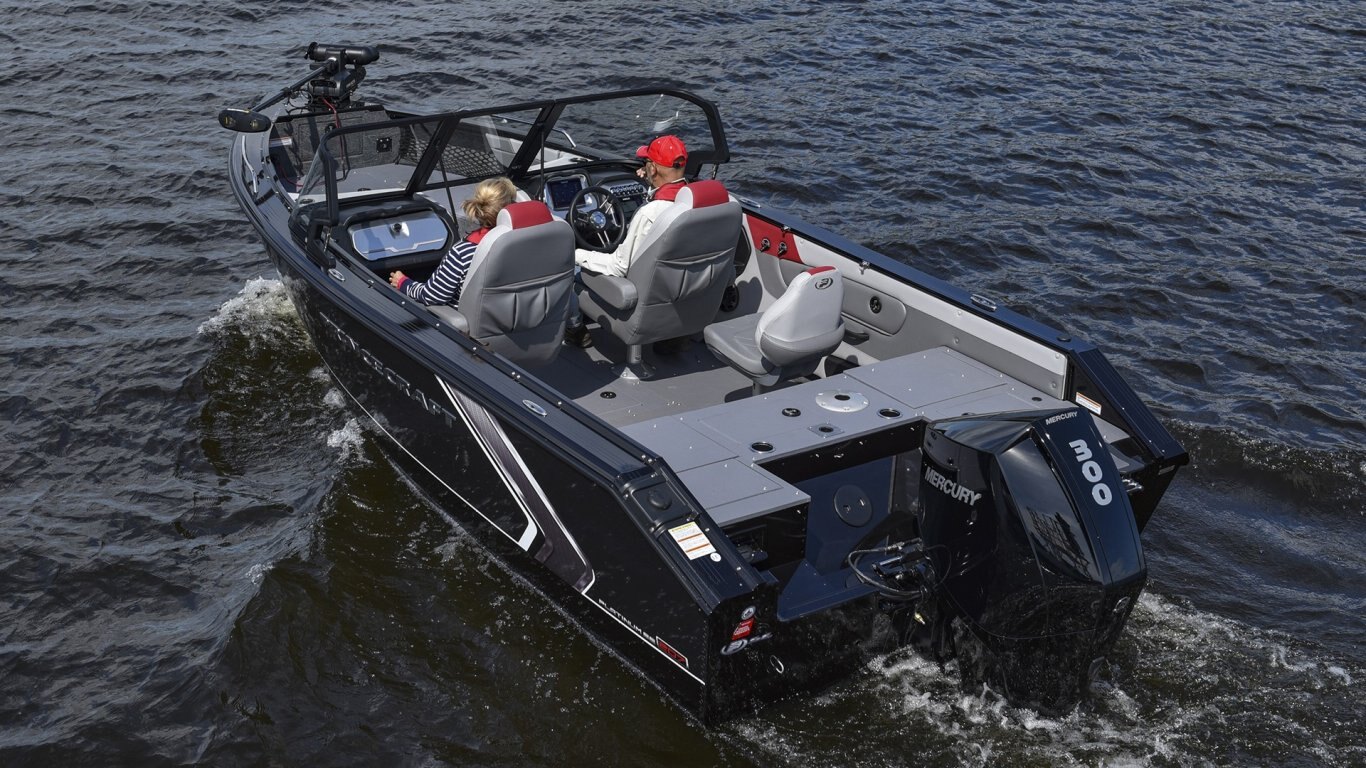 2025 Princecraft Platinum 200 Platinum metallic grey (red accent)