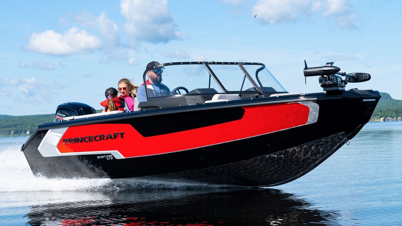 2025 Princecraft Sport 175 Anthracite grey (red accent)