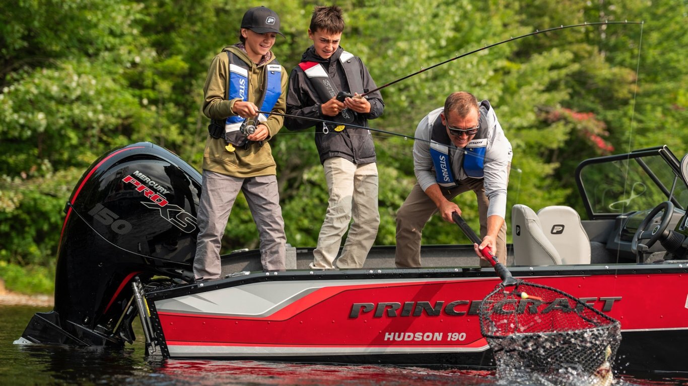 2025 Princecraft Hudson® 190 WS Blue special decal package