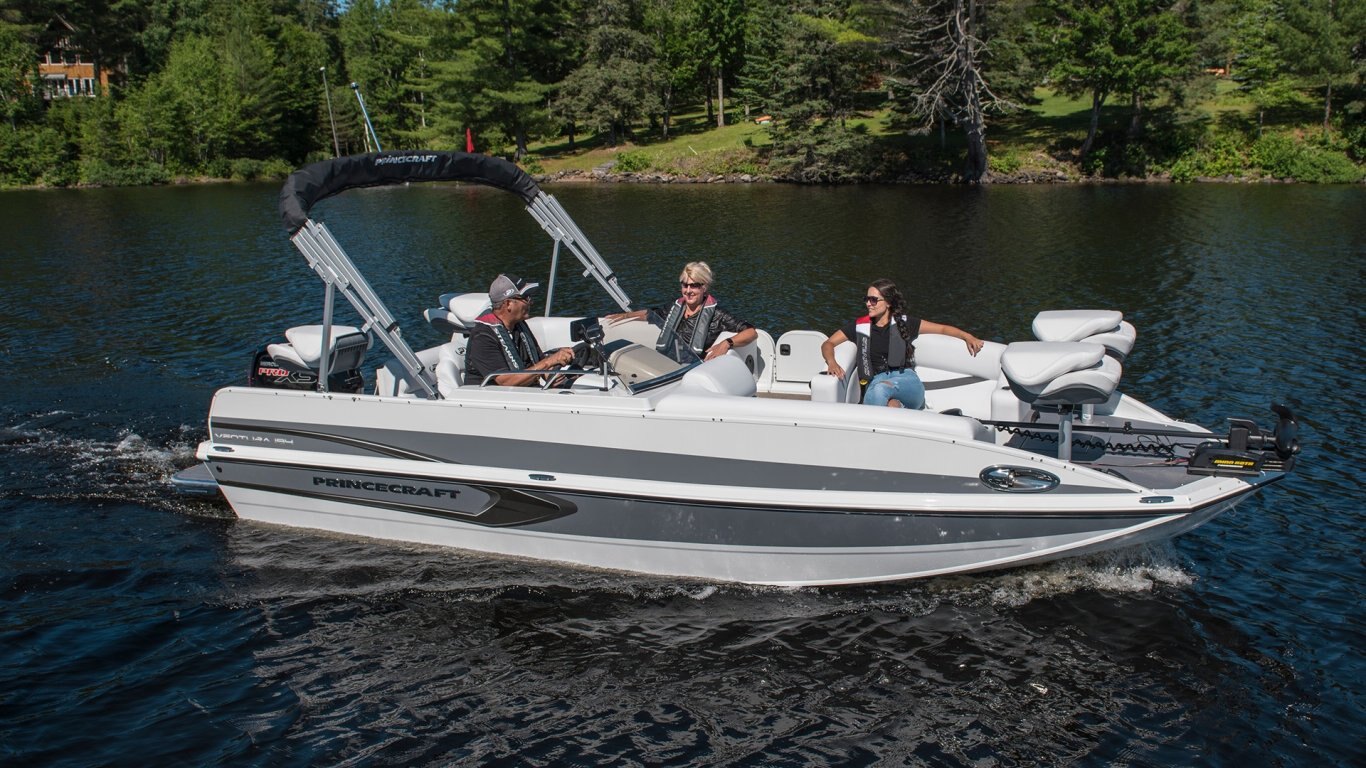 2025 Princecraft Ventura 194 White
