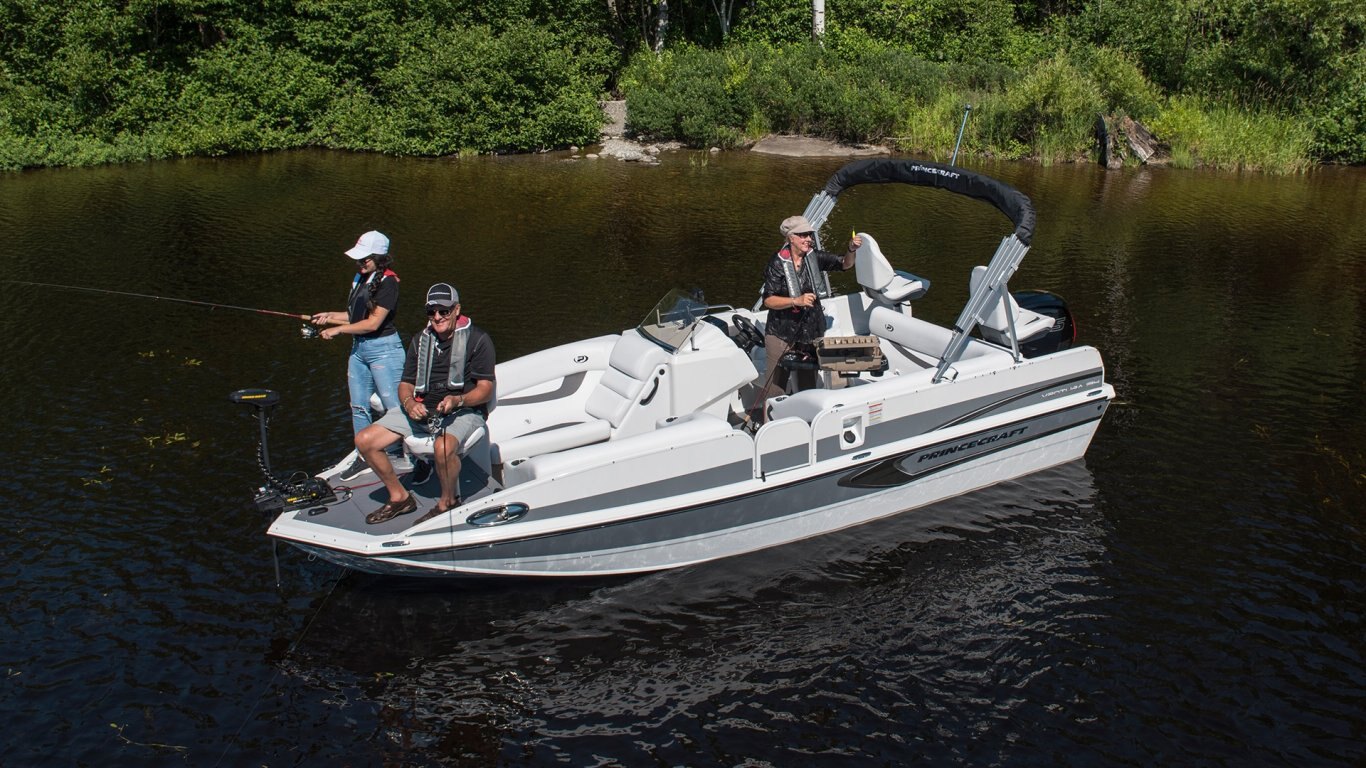 2025 Princecraft Ventura 194 White