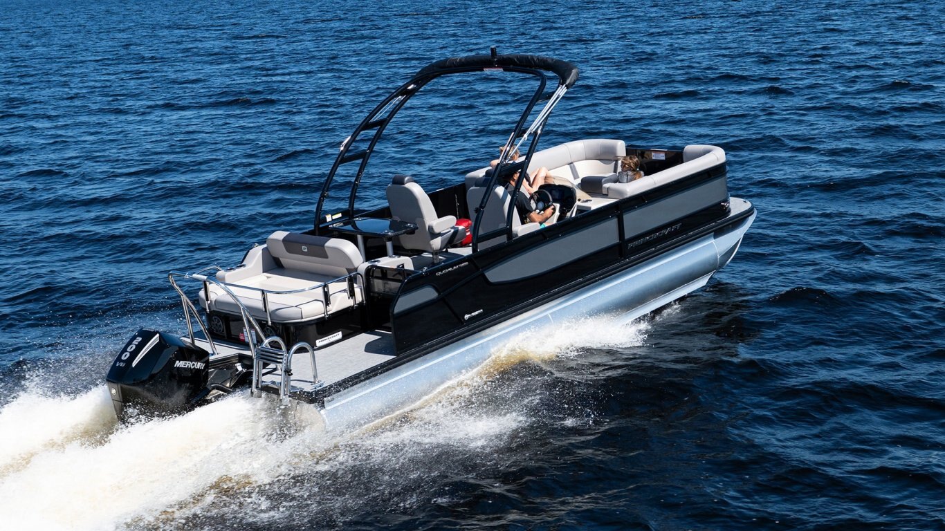 2025 Princecraft Quorum 25 RL Classic blue Elegance Edition (with grey metallic accent)