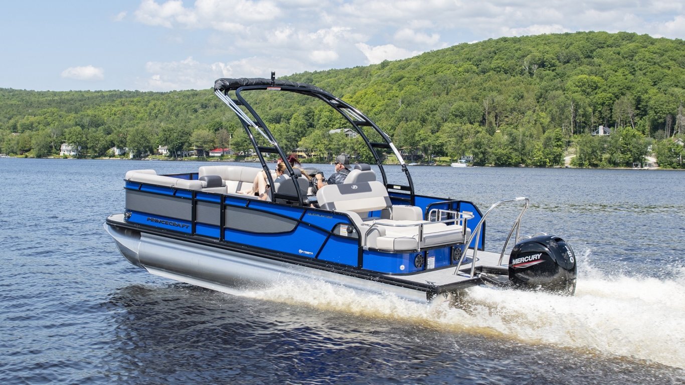 2025 Princecraft Quorum 23 RL Steel grey Elegance Edition (excluding grey metallic accent)