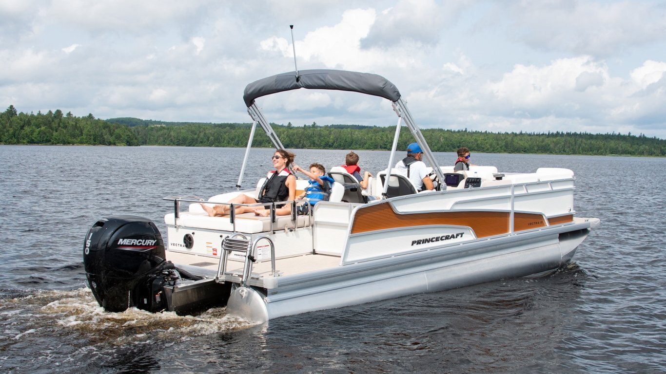 2025 Princecraft Vectra 23 RL Pearl grey Onyx White Edition