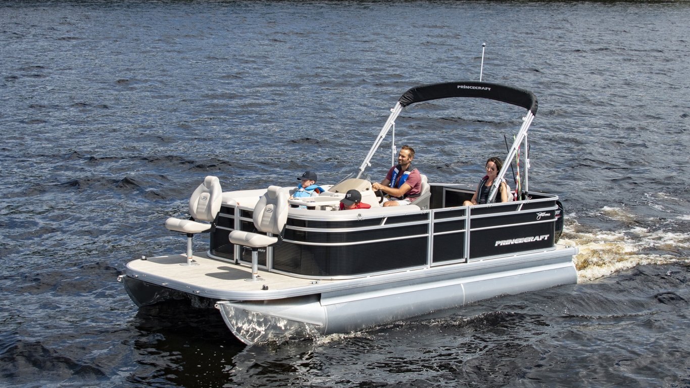 2025 Princecraft Jazz 19 4S Classic blue Grey metallic graphic package