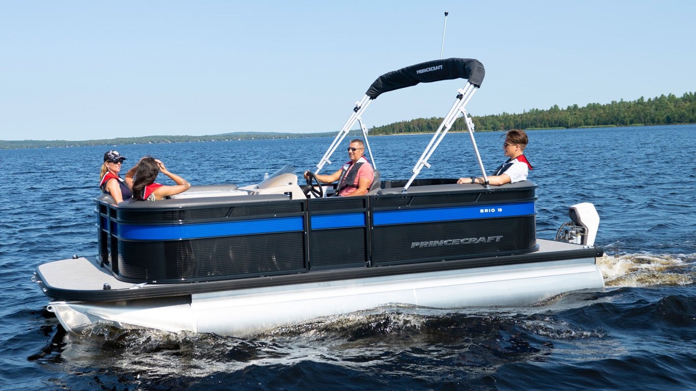 2025 Princecraft Brioe 19 Black Grey metallic graphic package