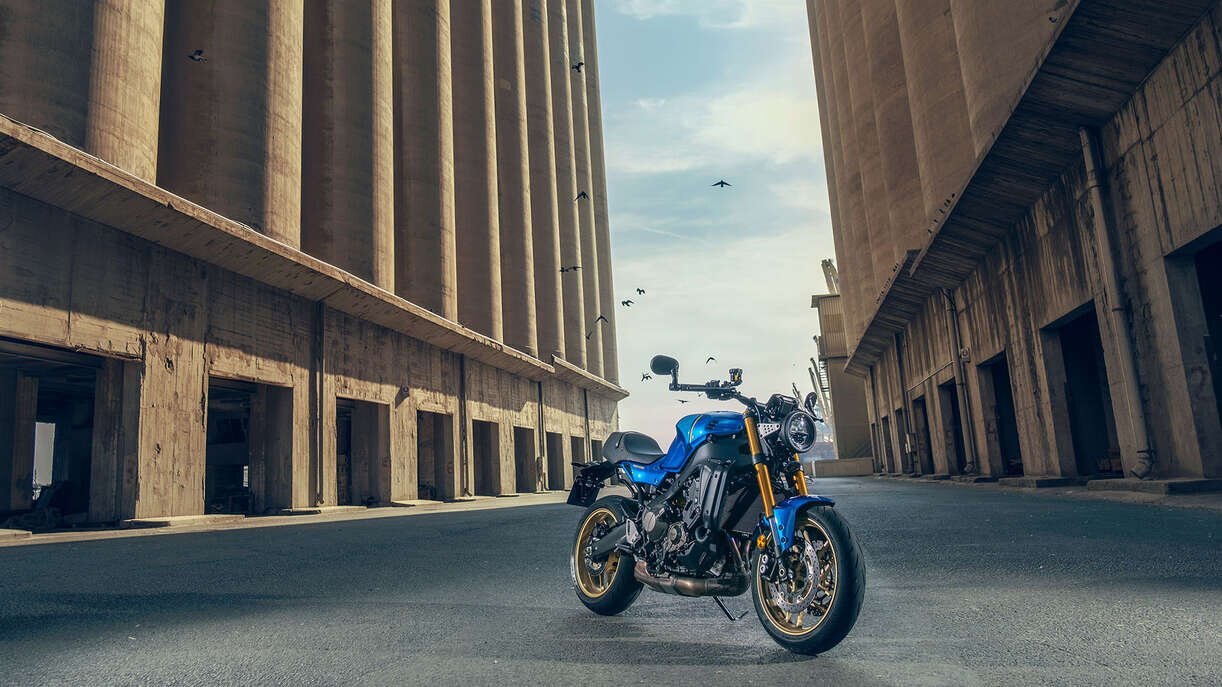 2023 Yamaha XSR900 Legend Blue