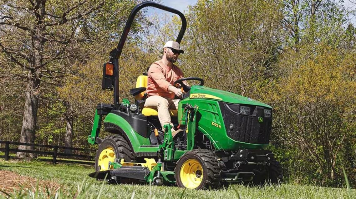 2025 John Deere 1025R