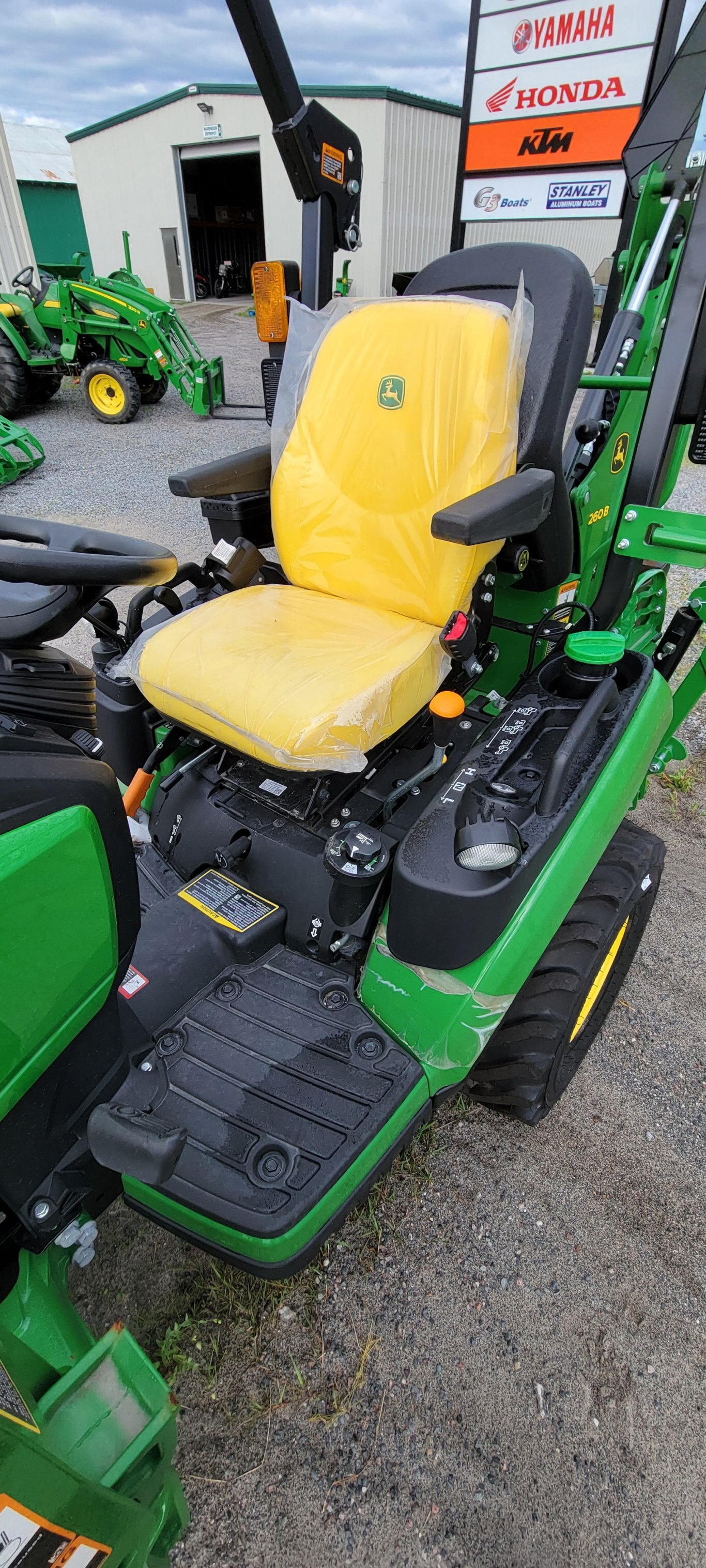 John Deere 1025R