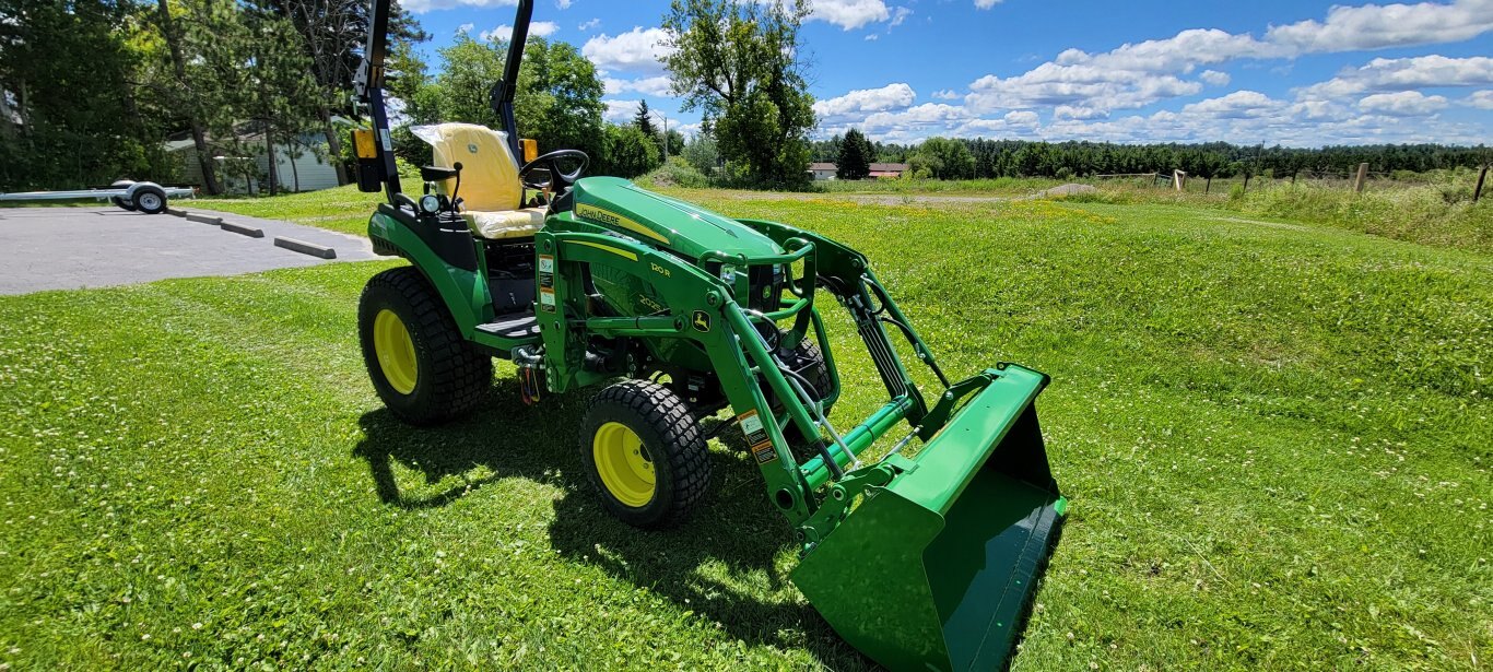 John Deere 2025R