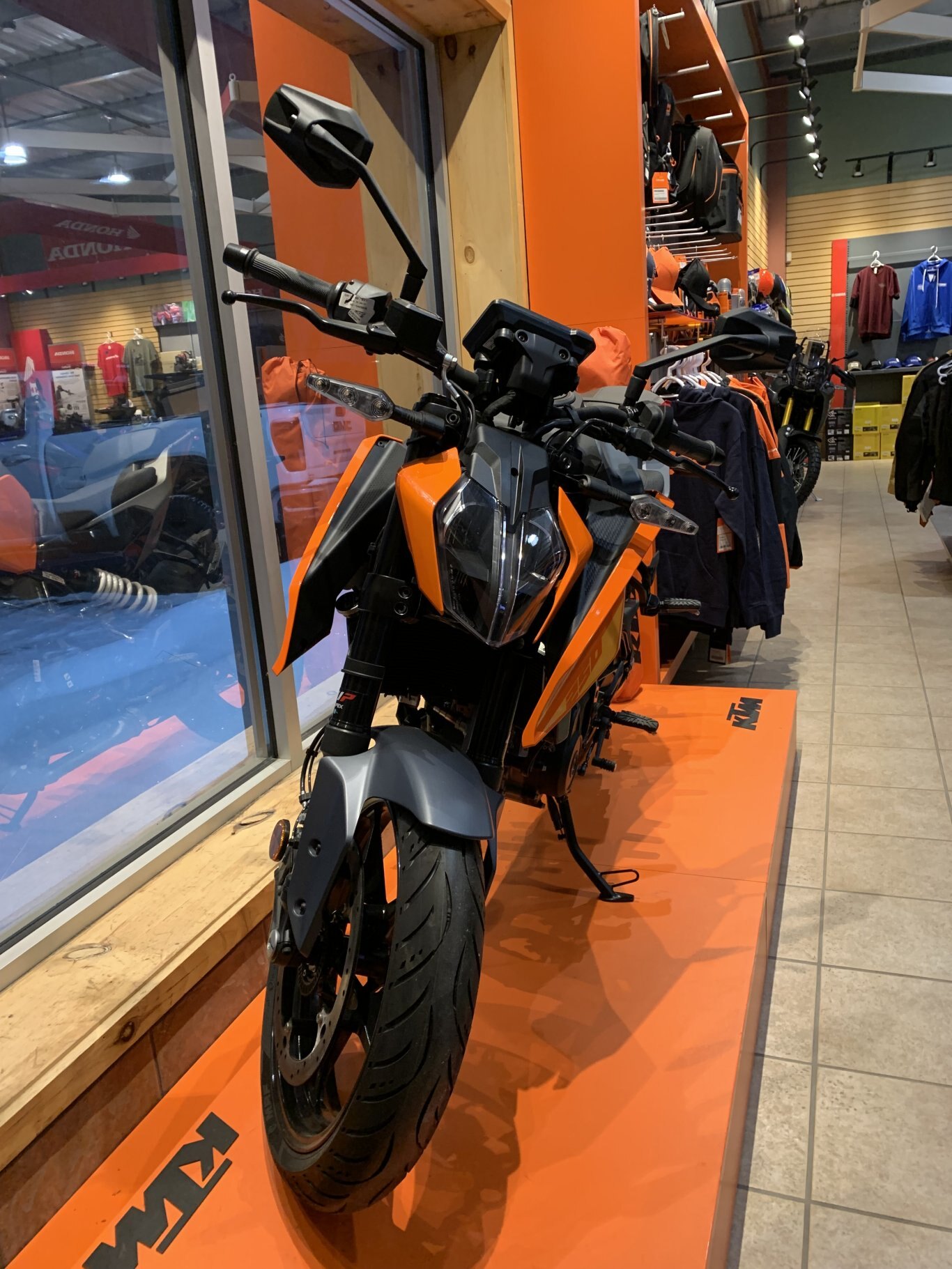 2025 KTM 250 Duke
