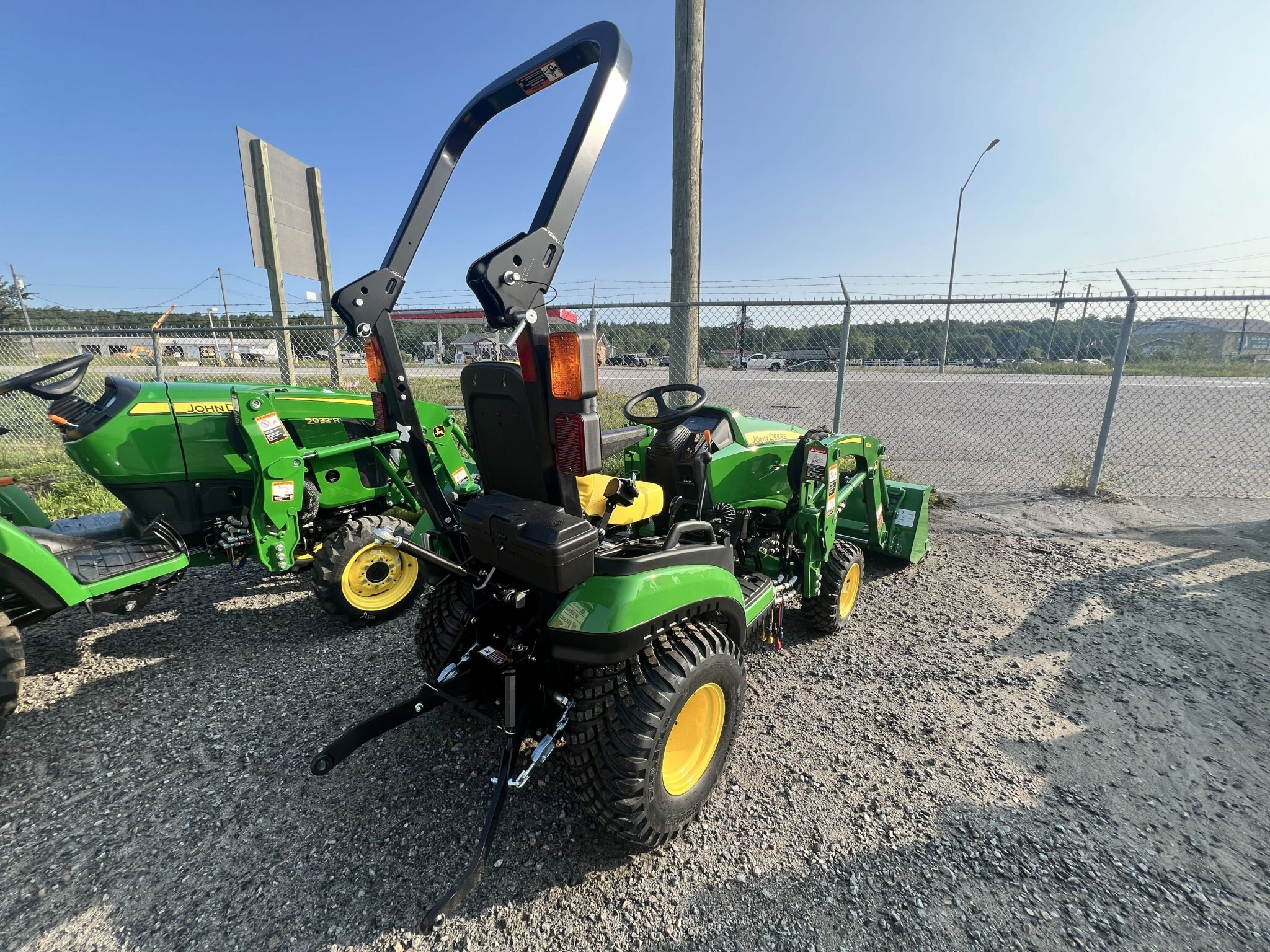 John Deere 1025R
