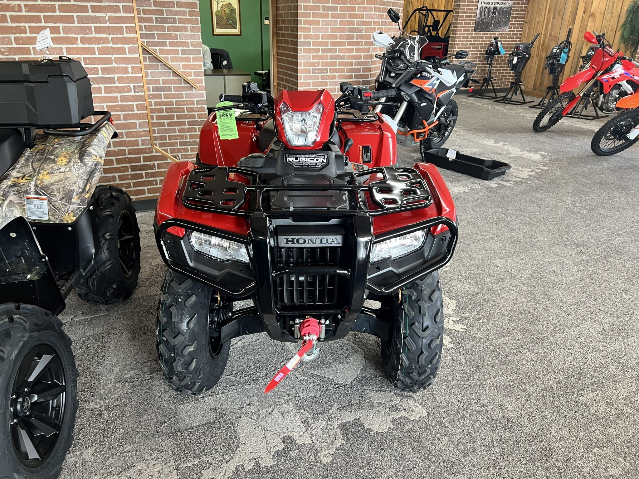 2027 Honda Rubicon 520 DCT IRS EPS Automatic Hero Red