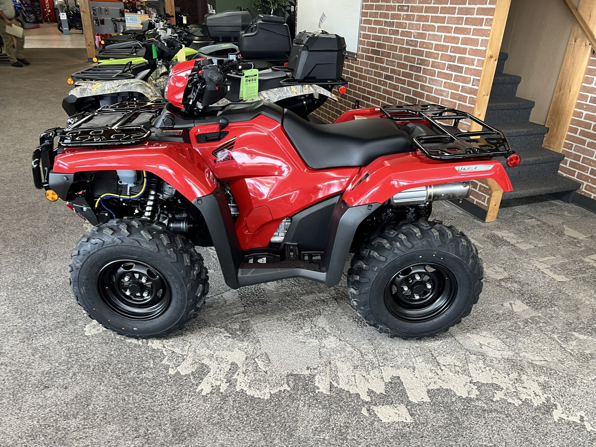2027 Honda Rubicon 520 DCT IRS EPS Automatic Hero Red
