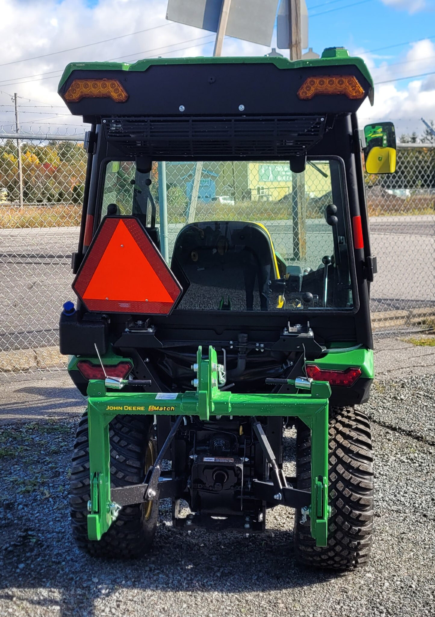 John Deere 1M 25